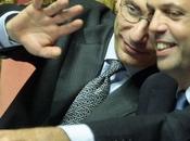 Berlusconi: resa