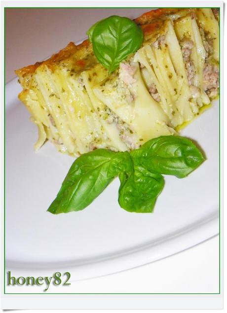 PACCHERI AL FORNO CON PESTO CARNE E BESCIAMELLA