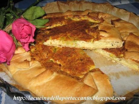 Torta brisé salata alla ricotta con fiori di zucca agli aromi