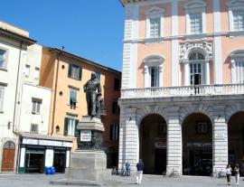 Pisa - Statua di Garibaldi 