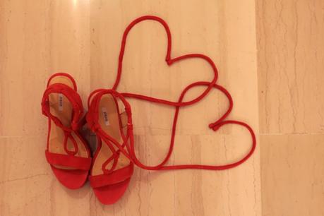 New In_ Coral wedges