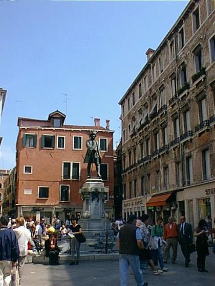 Campo San Bortolo a Venezia