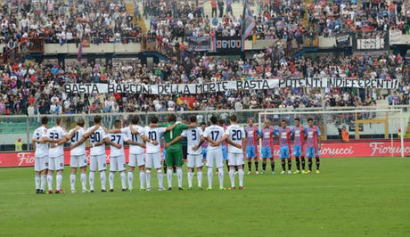 Il minuto di silenzio durante Catania Genoa, finita 1-1 (ilsecoloxix.it)