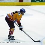 Hockey su ghiaccio, Elite A, 5° giornata: il Valpusteria batte il Cortina e marcia ancora a punteggio pieno, uno strepitoso Chris Mason nega il pareggio agli stellati nei secondi finali, il Milano di misura sul Vipiteno,  netta vittoria della Valpe sul...