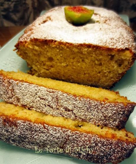 Plumcake soffice ai fichi e mandorle