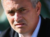 Chelsea, Mourinho contro Neymar Balotelli: “Uefa punisca simulatori!”