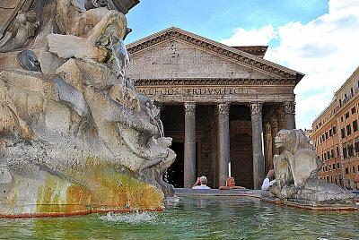 Il Pantheon di Roma. Il Tempio di tutti gli Dei.