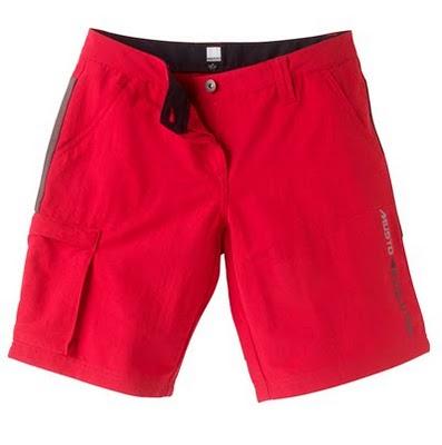 Evolution Shorts, il pantalone per l'estate in barca a vela
