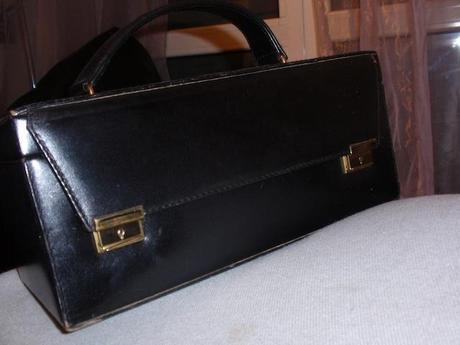 Vintage Leather MakeUpCase.