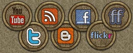 Pack 28 icone Social Network a forma di vecchi bottoni