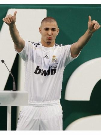 SPAGNA, BENZEMA : FURTO D'IDENTITA' SU FACEBOOK - SPAIN, BENZEMA: IDENTITY THEFT ON FACEBOOK