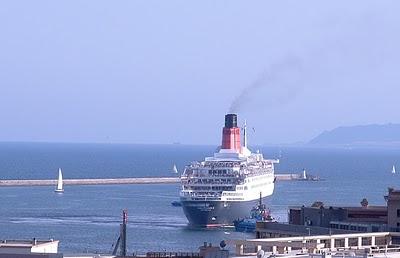 Ricordi di una Queen Elizabeth 2 a Cagliari