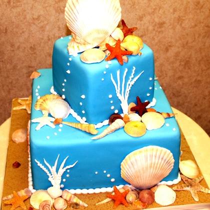 http://theringbearer.ca/images/article/features/a2_cakes_cakesfromcakeboss_f.jpg