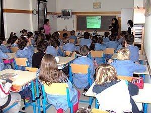 L'anno scolastico parta dopo il 30 settembre Il senatore ...