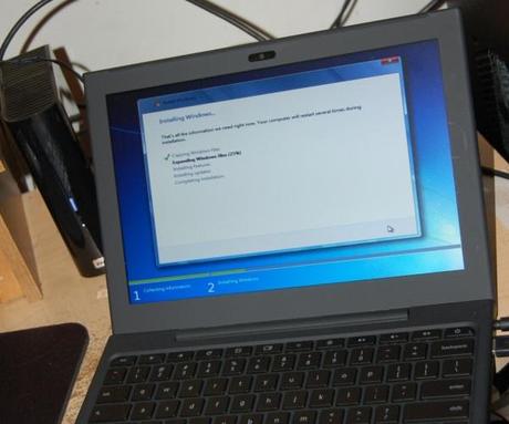 cr48 Windows 7 e OS X Leopard arrivano sul netbook di Google Cr 48