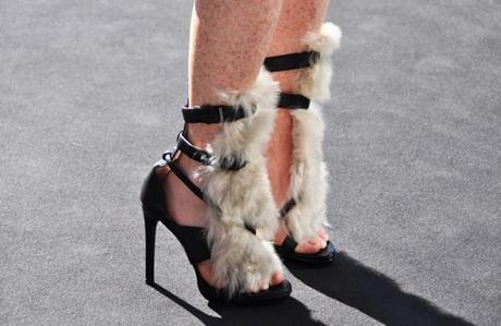 To die 4: Reed Krakoff sandals