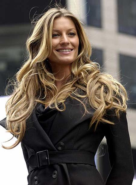 Anteprima Balenciaga  Estate 2011: Gisele Bundchen