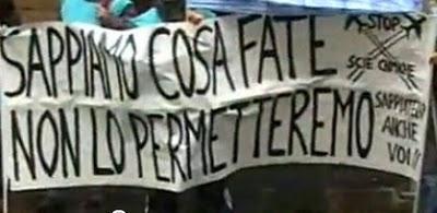 La  prima manifestazione italiana contro le scie chimiche è stata realizzata a Roma il 20 Novembre 2010