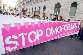 Gay Aggredito a Roma, il Padre Chiede la Legge Contro l'Omofobia