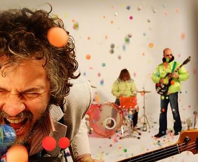 Una canzone al mese per i Flaming Lips