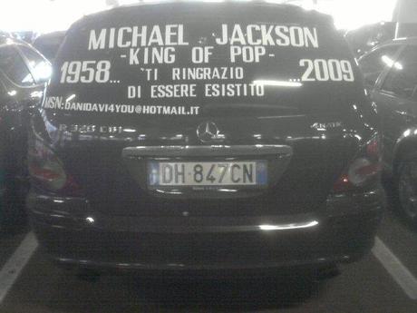 MERCEDES Classe R con dedica a MICHAEL JACKSON!