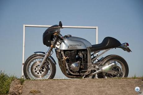 Suzuki GSX-R 1100 Café Racer