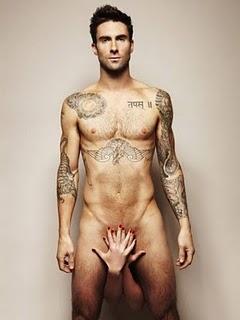 L'angolo dell'ormonella! // Adam Levine nudo per Cosmopolitan UK