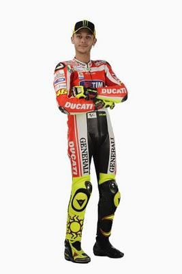 Photo #57: Rossi e la Rossa