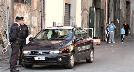 Accoltella il fratello durante una rissa