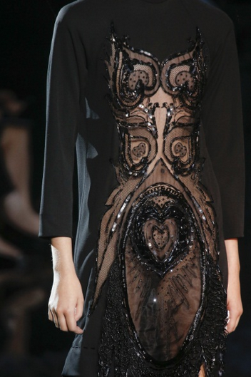 Photo Post: Best details from Paris s/s 14 womenswear runways.