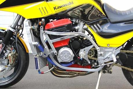 Kawasaki GPZ 900 R by Works Sports Racing