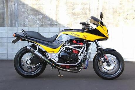 Kawasaki GPZ 900 R by Works Sports Racing