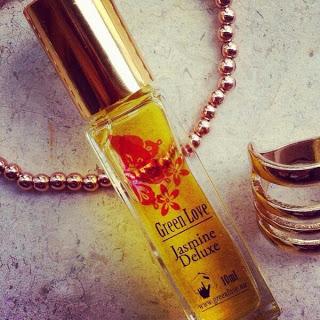 Green Love : Organic Perfume Oil Jasmine de Luxe =)