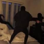 Inscenano falso sequestro, amico finisce con il naso rotto (Video)