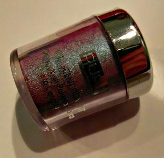 PUPA - COSMIC BEAUTY IRIDESCENT PIGMENT nella colorazione 001 Iridescent Silver