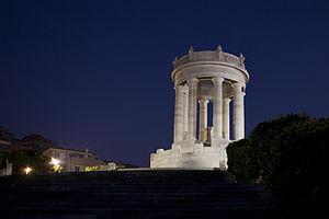 Italiano: Ancona, Italy. Passetto di notte.