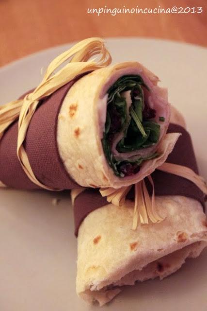 Rotolino con tacchino, spinacino e cranberry