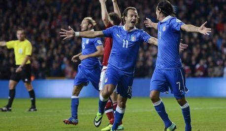 La gioia di Aquilani dopo il gol del 2-2. Afp
