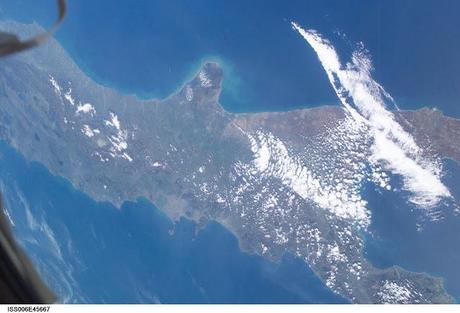 Raccolta di nuove foto del Gargano dallo spazio dal 1973 ai giorni nostri