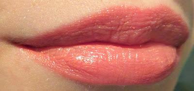 THE BODY SHOP - COLOUR CRUSH LIPSTICK nelle colorazioni 101, 125, 305, 315, 201 e 230  (REVIEW + PHOTOS + SWATCHES)