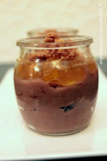 Mousse di castagne con marmellata di arance e granella di amaretti