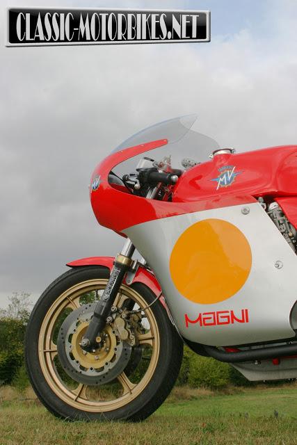 MV Agusta 750 by Mark Kay