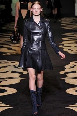 Total black Leather Mania