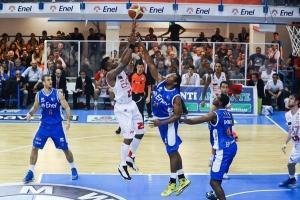 Partenze ok per Siena e Roma, Milano e Sassari ko Partenze ok per Siena e Roma, Milano e Sassari ko