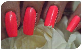 [Con il Nastro Rosa] China Glaze Bottom Up