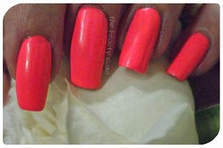 [Con il Nastro Rosa] China Glaze Bottom Up