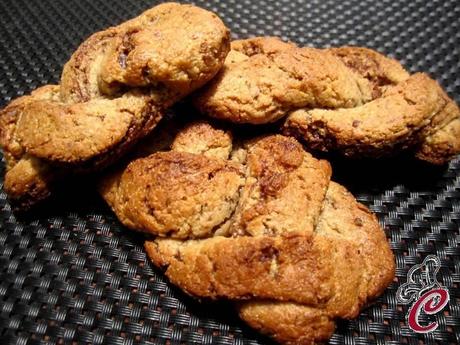 Treccine d'orzo con burro vegetale di frutta secca e anima di cioccolato: la sfida continua