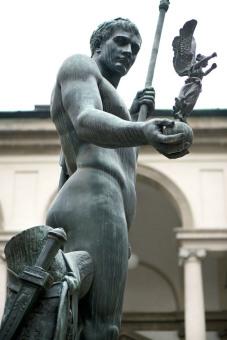 Milano Arte -  statua di Napoleone di Antonio Canova a Brera