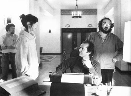Stanley Kubrick con gli attori Jack Nicholson e Shelley Duvall sul set di Shining