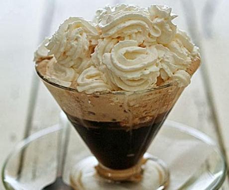 CAFFE' FREDDO CON PANNA